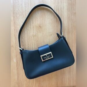 Kate Spade - Reegan Shoulder Bag in Black ☕️🖤